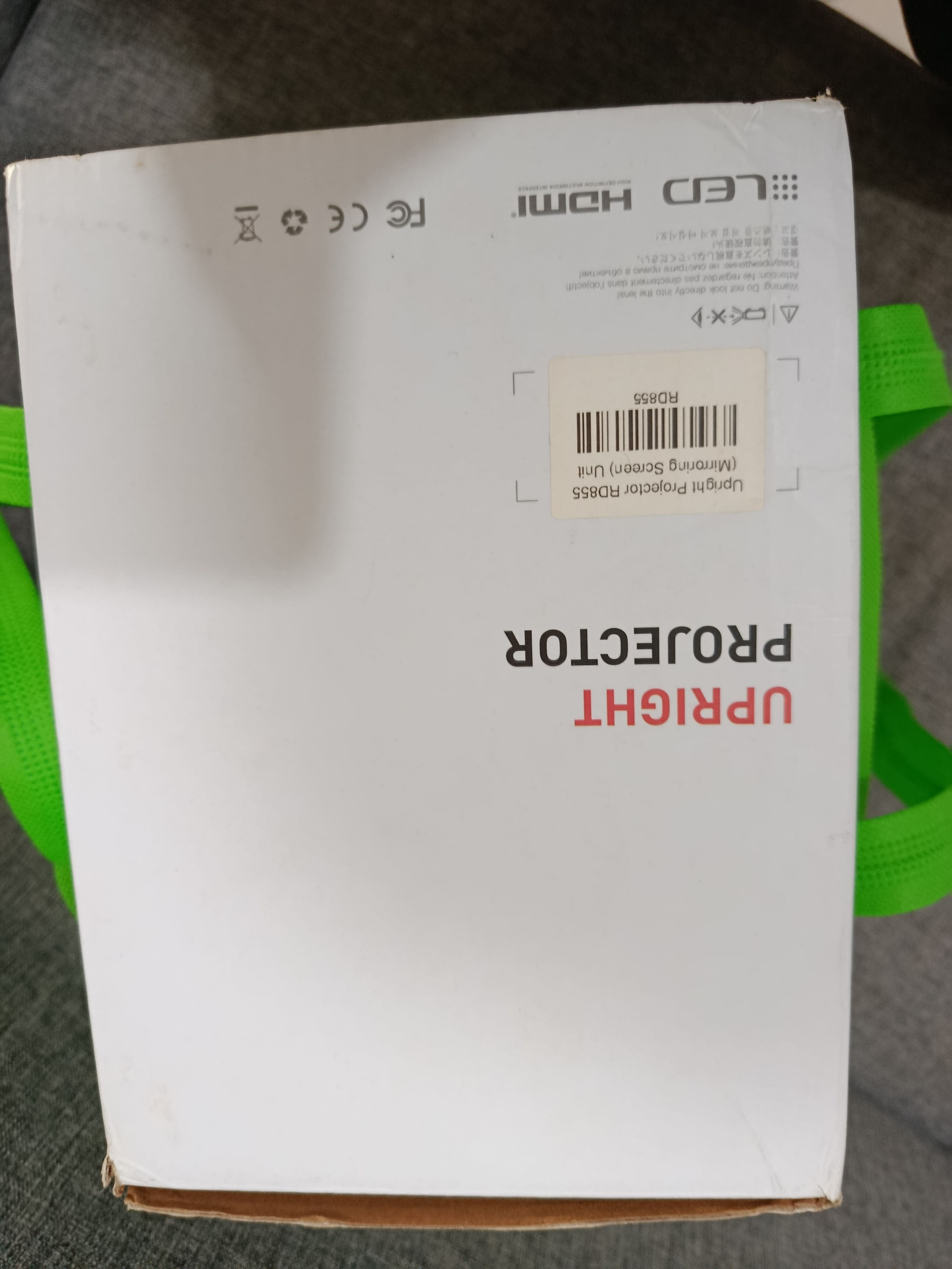 Upright proyekor rumahan